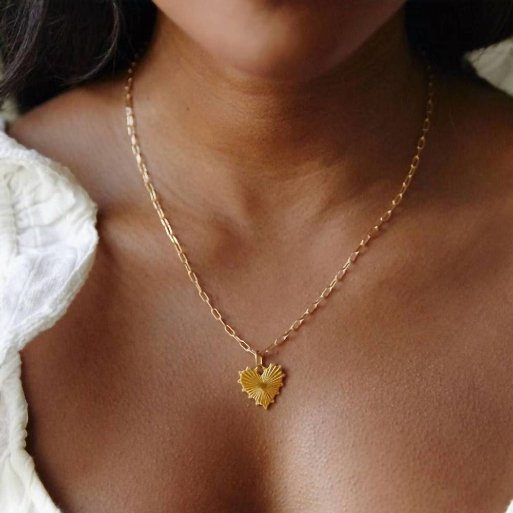 NEW HART women's baby heart necklace in gold - Picture 3 of 3